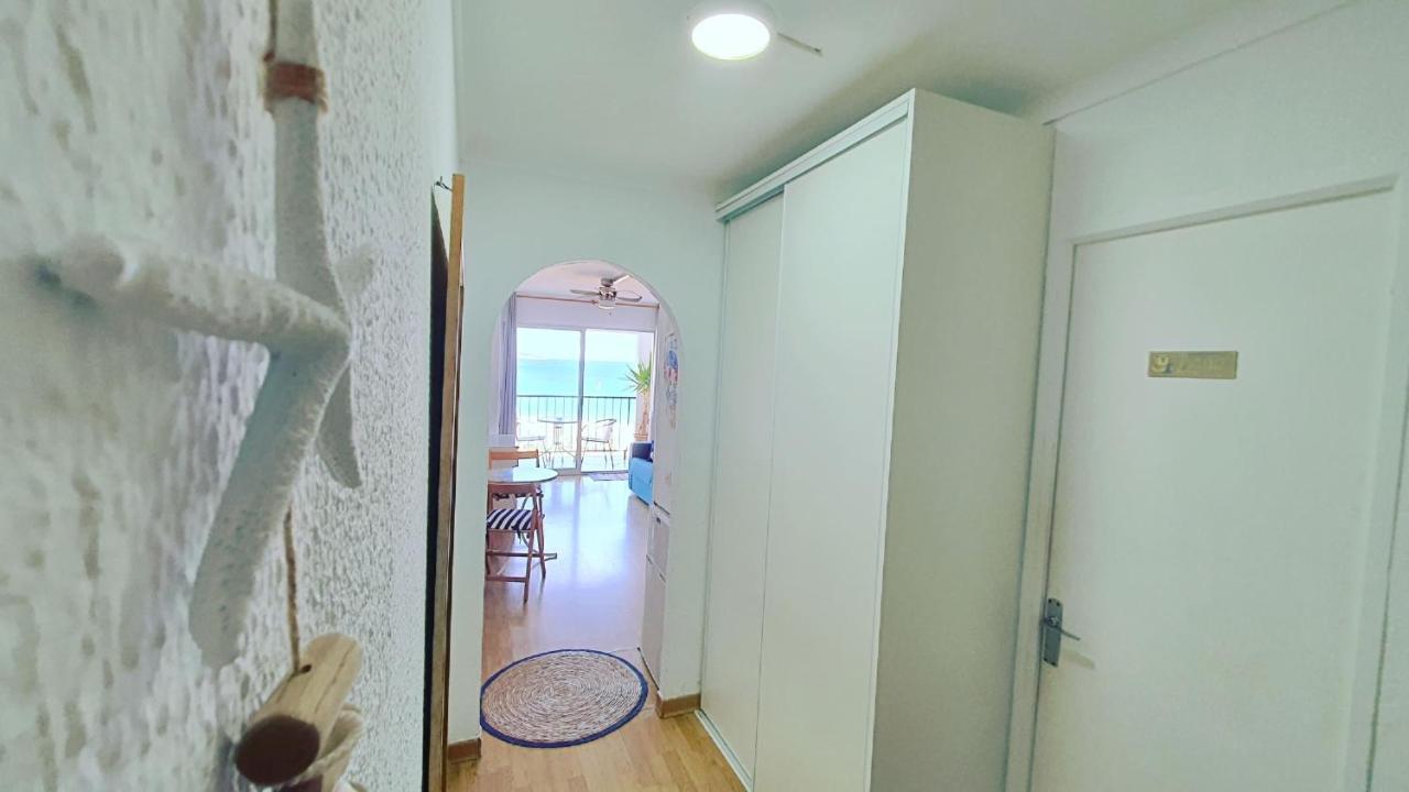 Cozy Beach-Front Studio With Amazing Sea View Empuriabrava Buitenkant foto